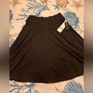 NWT Women Black Skirt Linda Leal Size XSmall Style MCSK0107